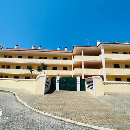 Sao Sebastiao - 1 Bedroom Oceanfront With Pool Lejlighed *