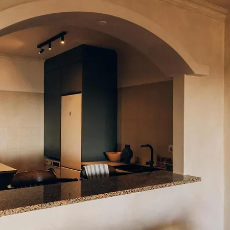 Lejlighed Sao Sebastiao - 1 Bedroom Oceanfront With Pool