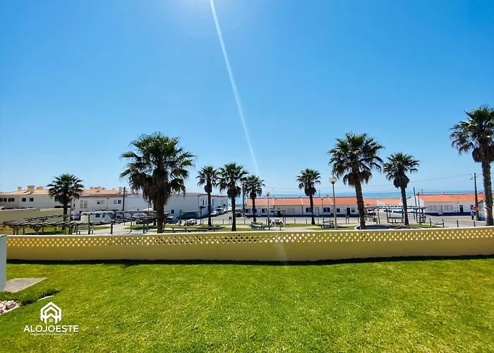 Sao Sebastiao - 1 Bedroom Oceanfront With Pool Lejlighed *